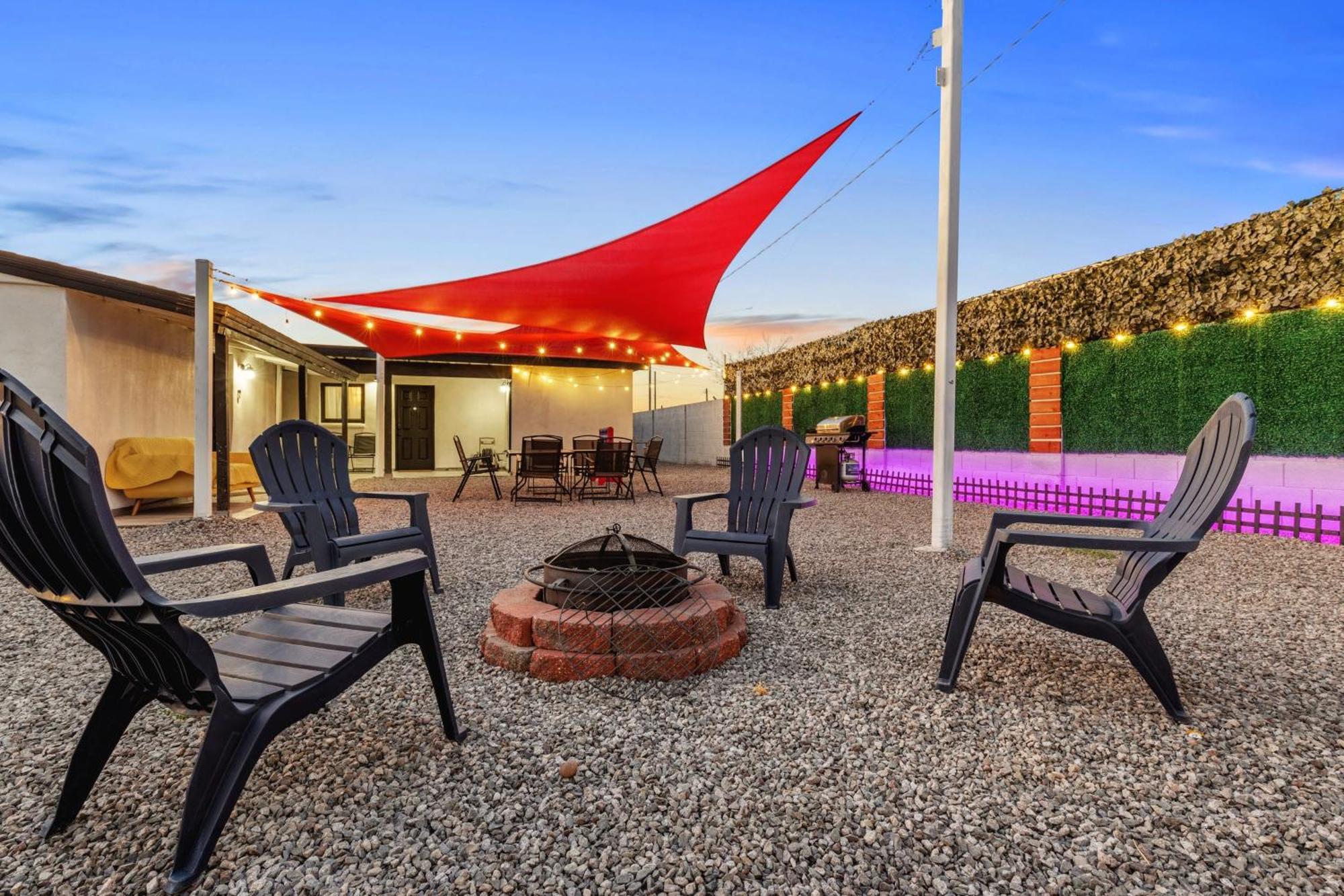Phoenix Retreat - Studio With King Bed - 10 Min From Airp - Unit C エクステリア 写真